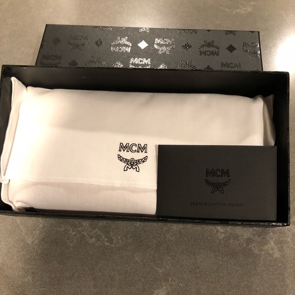 [sold ]Brand New MCM Marigold Orange Wallet - Picture 5 of 5